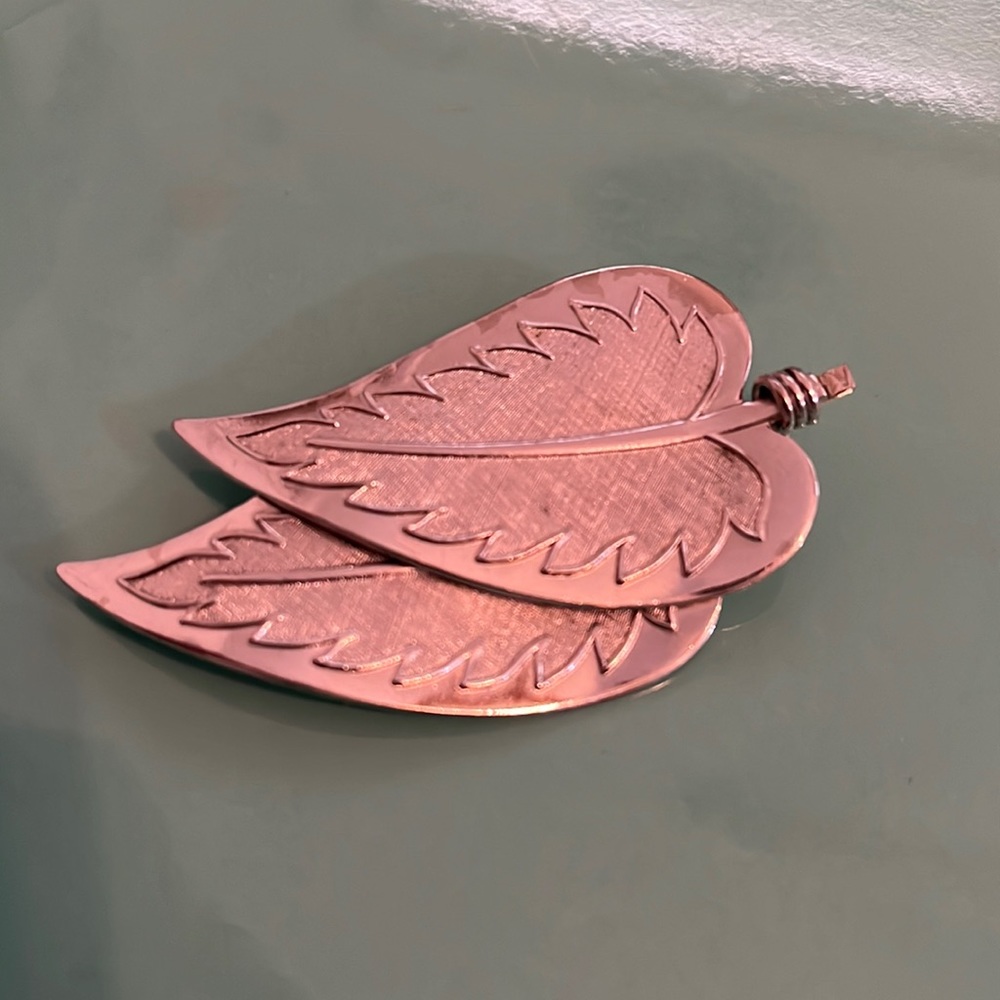 2 Leaf brooch with markings Coro